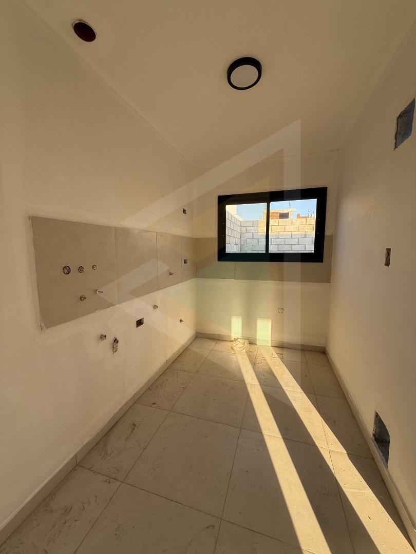 Casa 2 ambientes con 1 baño