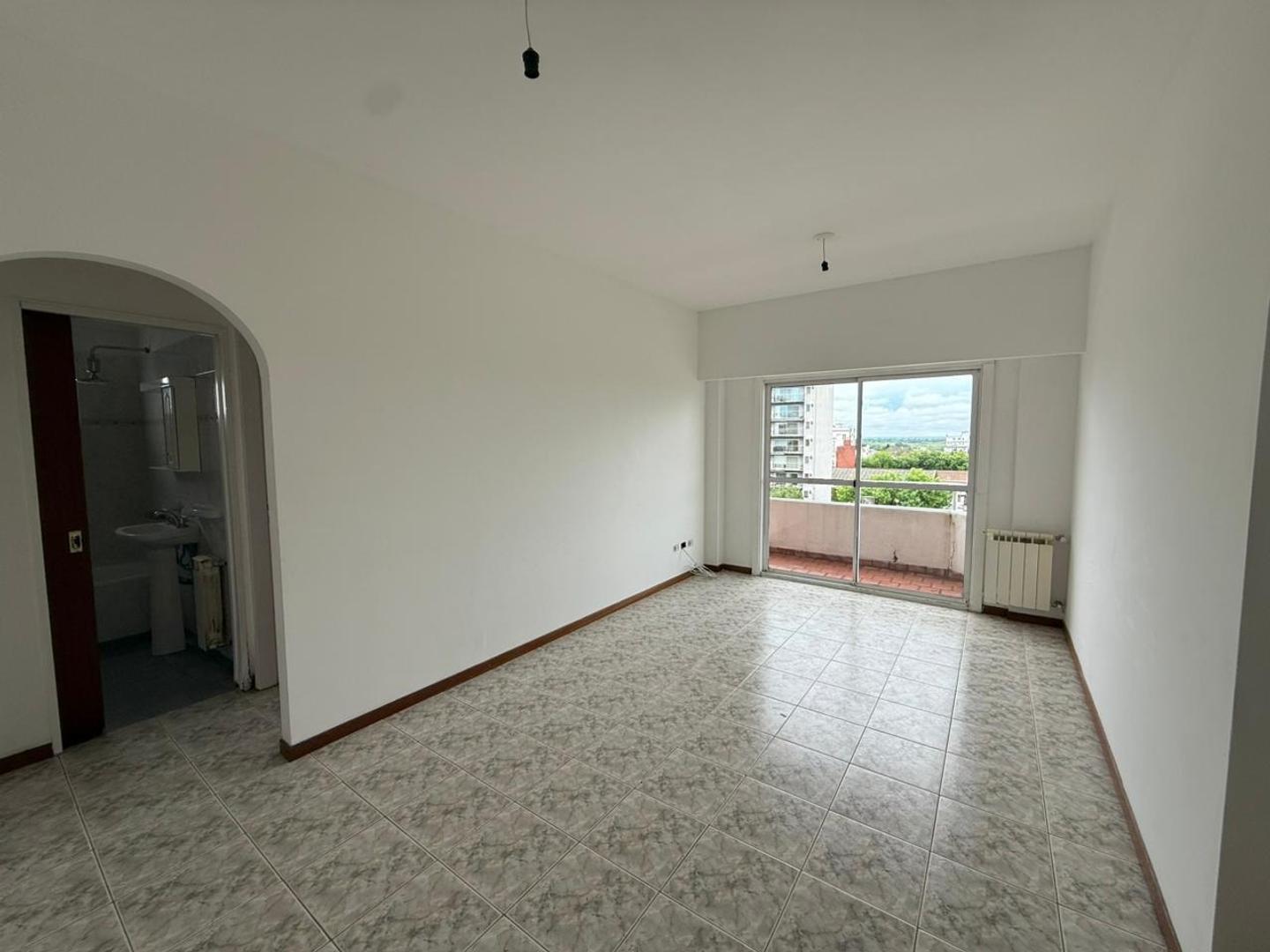 Romulo Noya 677 , Piso 5