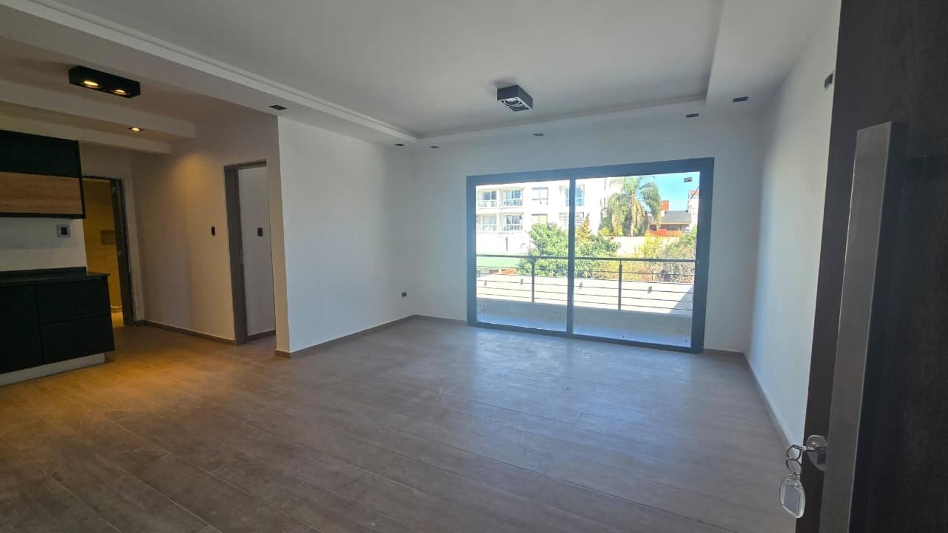 Florio 3321 , Piso 3