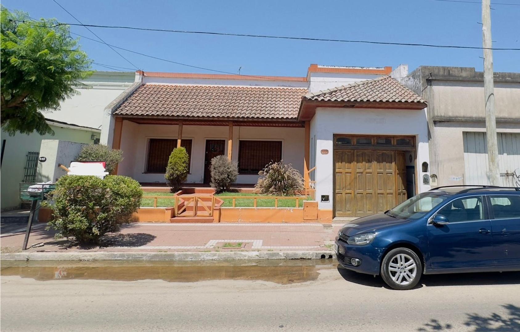 Casa en venta de 3 ambientes cañuelas centro