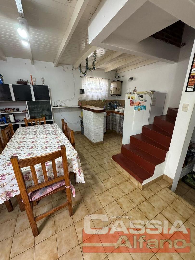 Casa 3 ambientes con 1 baño