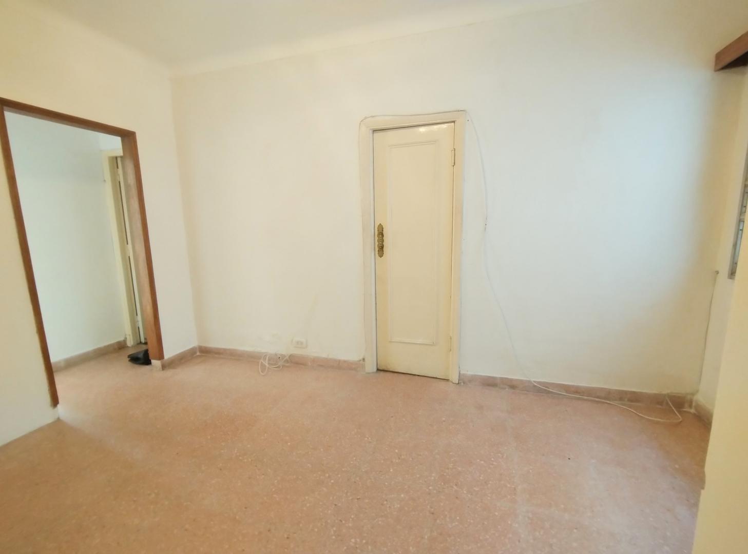 Departamento en Venta en San Isidro Vias / Rolon, USD 78.000