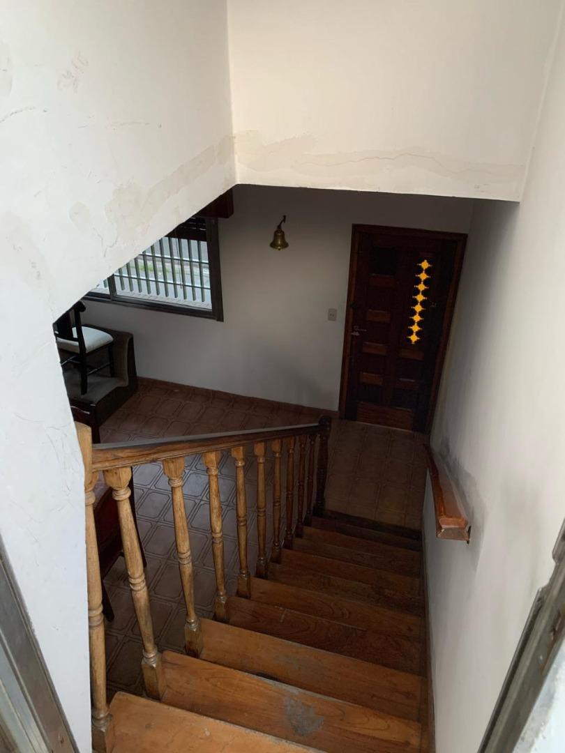 OPORTUNIDAD Casa 5 Ambientes c/ Cocheras + Quincho