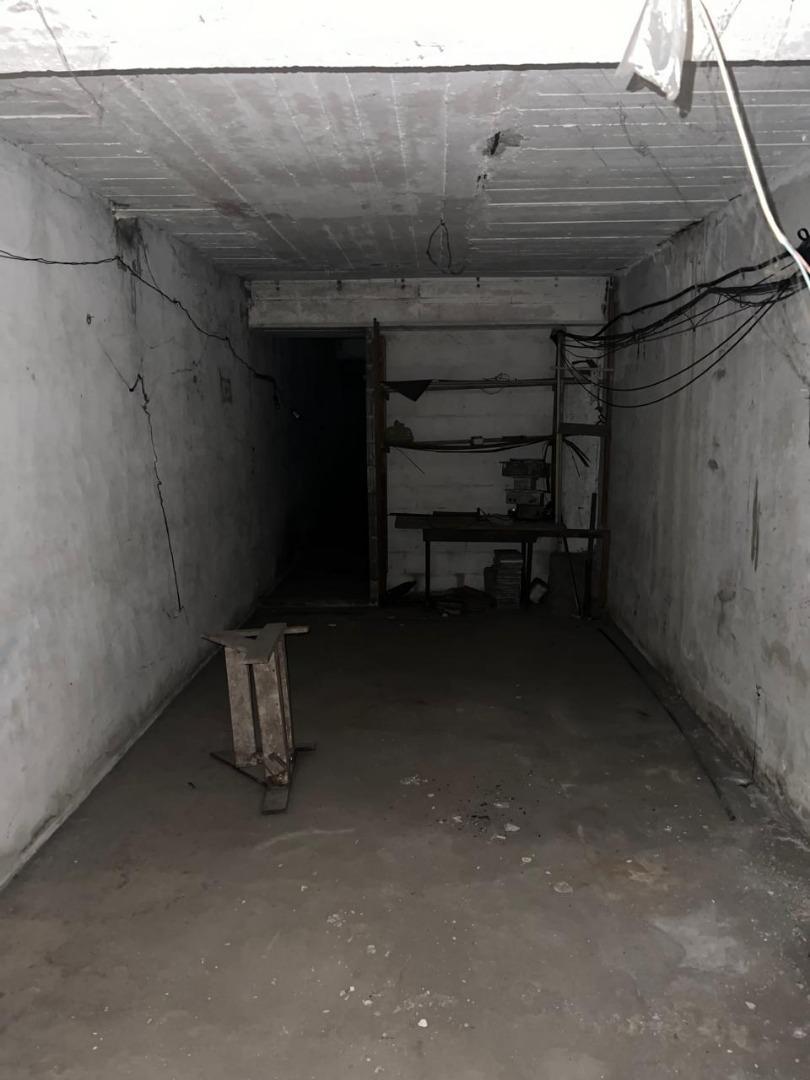 140m2 Subs 1/2 c tren  con vidriera a Galeria