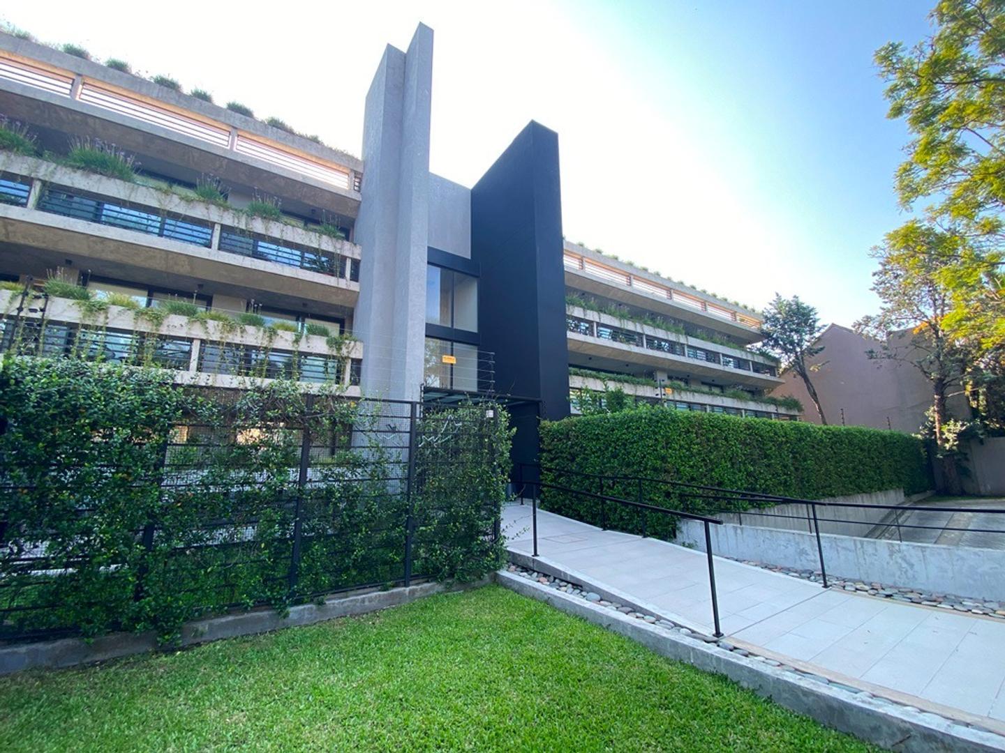 DEPARTAMENTO EN VENTA :: 4 AMBIENTES :: CASTELAR