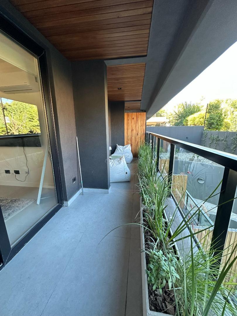 Departamento en Venta en Barrio Parque Leloir, USD 181.700