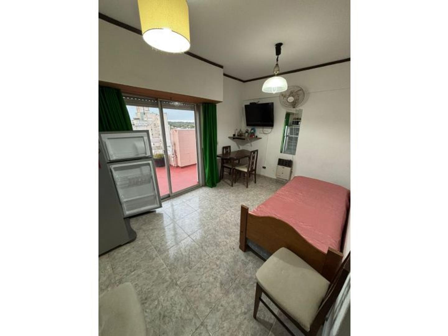 calle 25 791 , Piso 7