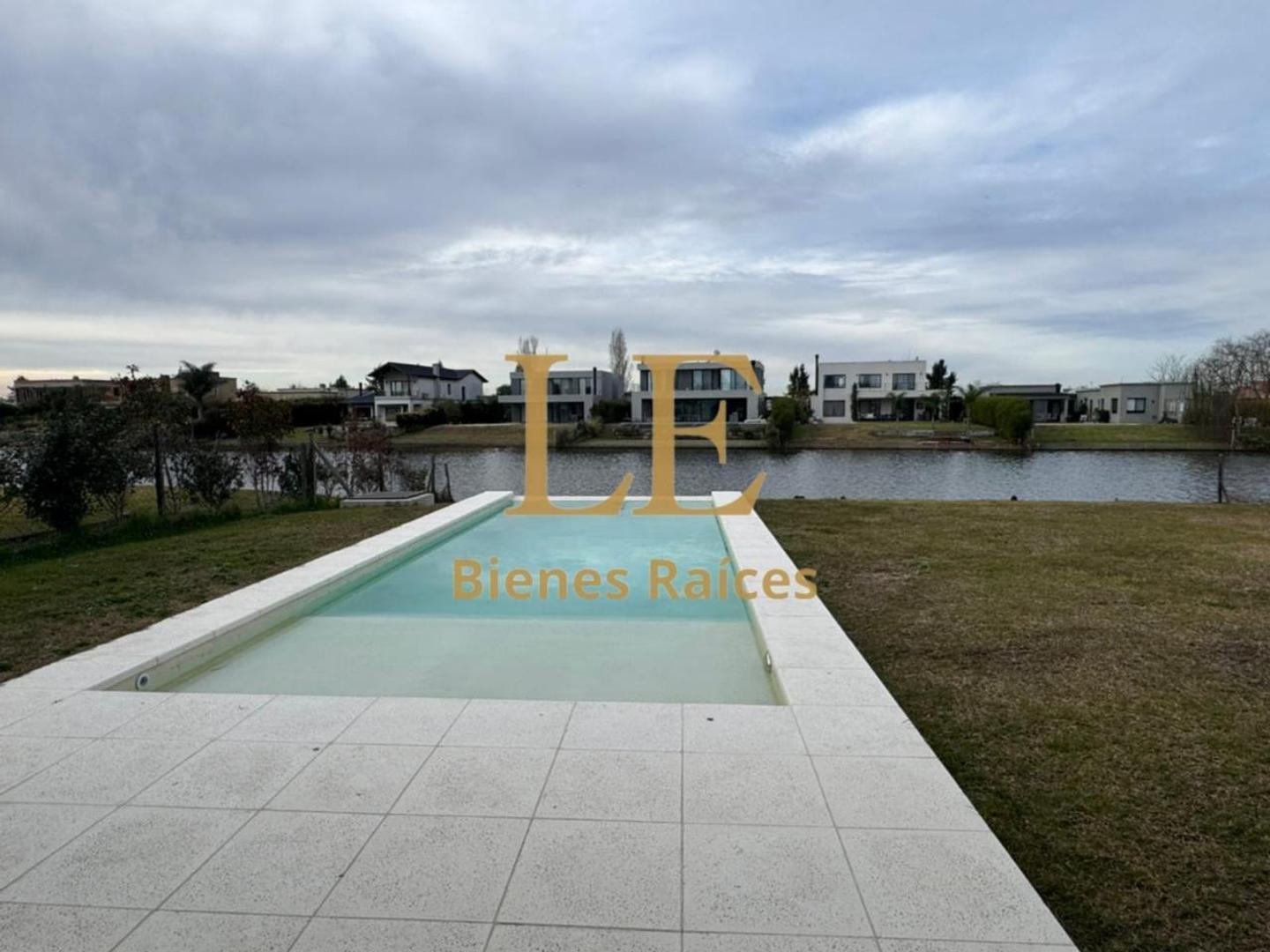 CASA A LA VENTA EN SAN MATIAS A LA LAGUNA