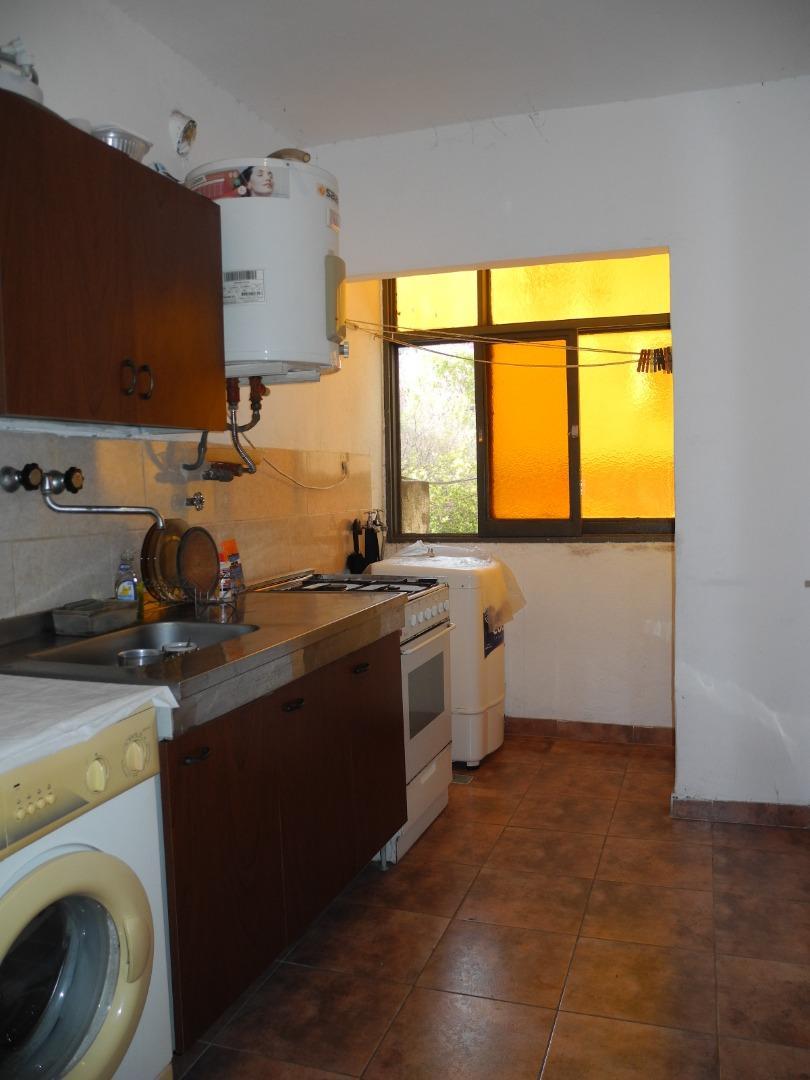 Necochea 858 , Piso 1