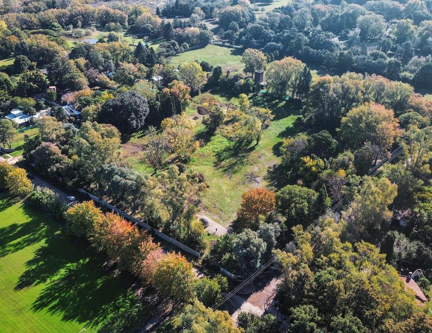 ADG. Venta Lote interno en Barrio Los Pinos III