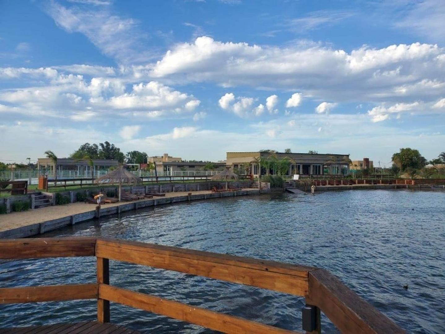 Sargento Cabral 6100 -lagos De Canning