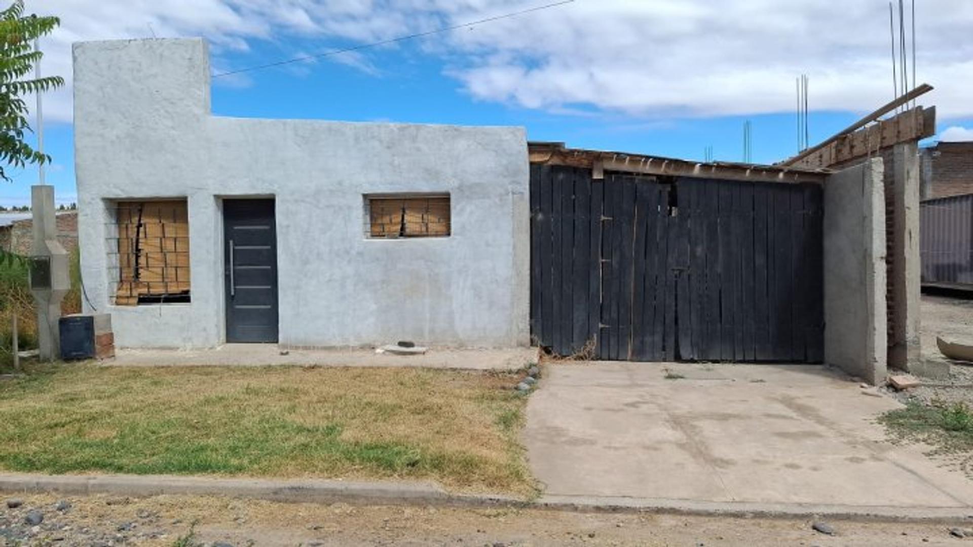 CASA 2 DORM VILLA MANZANO RIO NEGRO