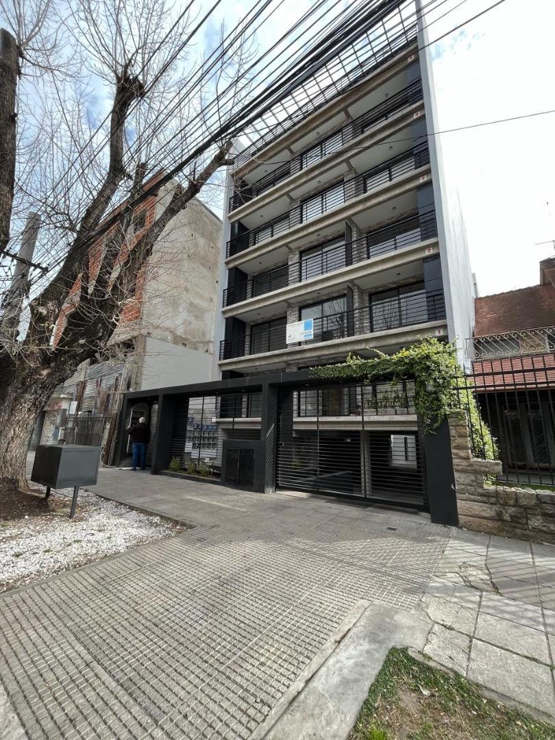 Departamento a estrenar en alquiler en Castelar