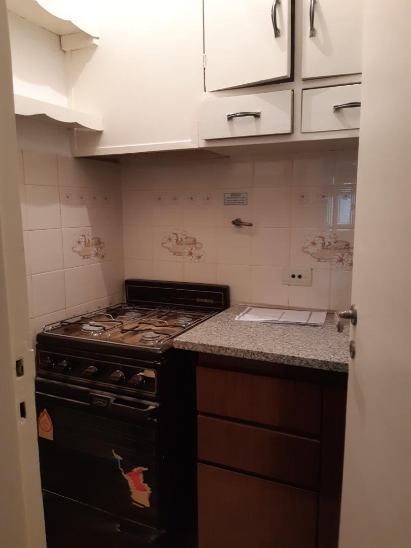 Departamento en Alquiler en Recoleta, $ 450.000