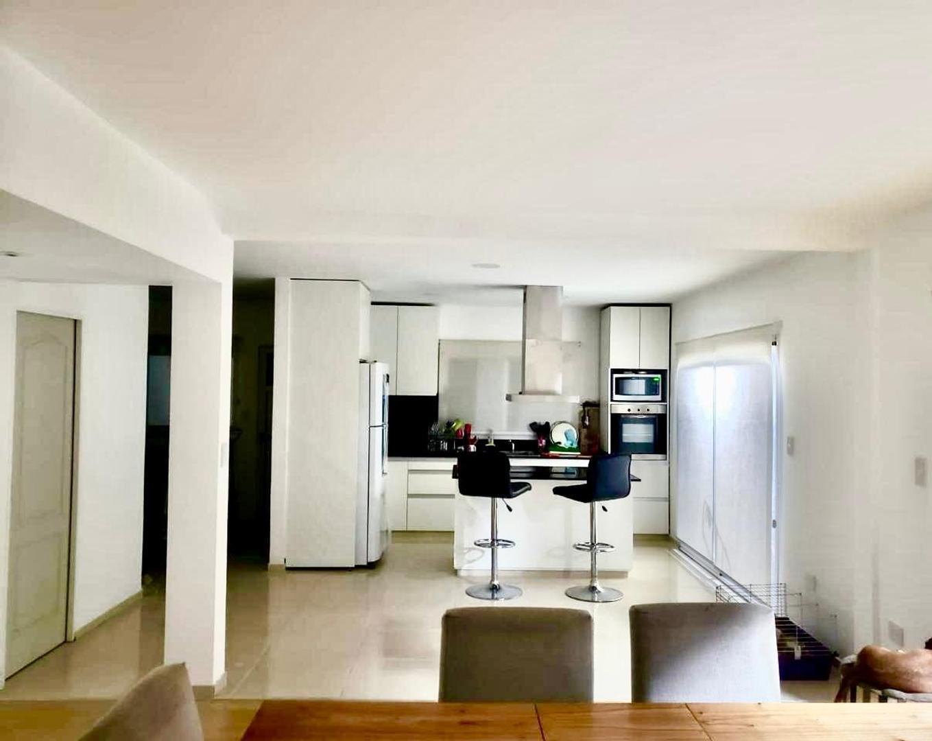 Casa en Alquiler en La Magdalena, USD 1.500