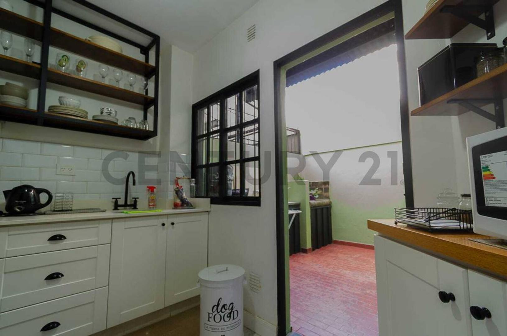 José Murias 2200, Piso 0