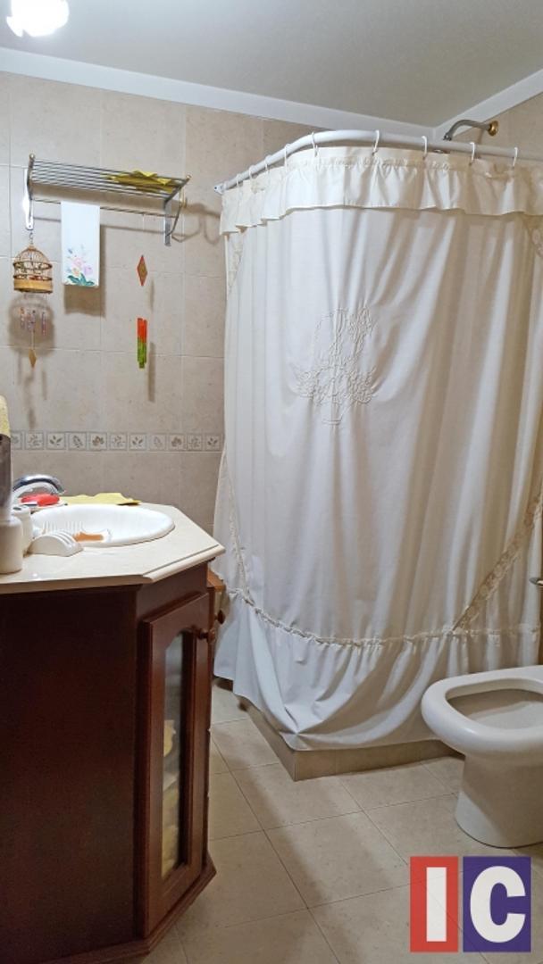 Excelente chalet venta Castelar Norte