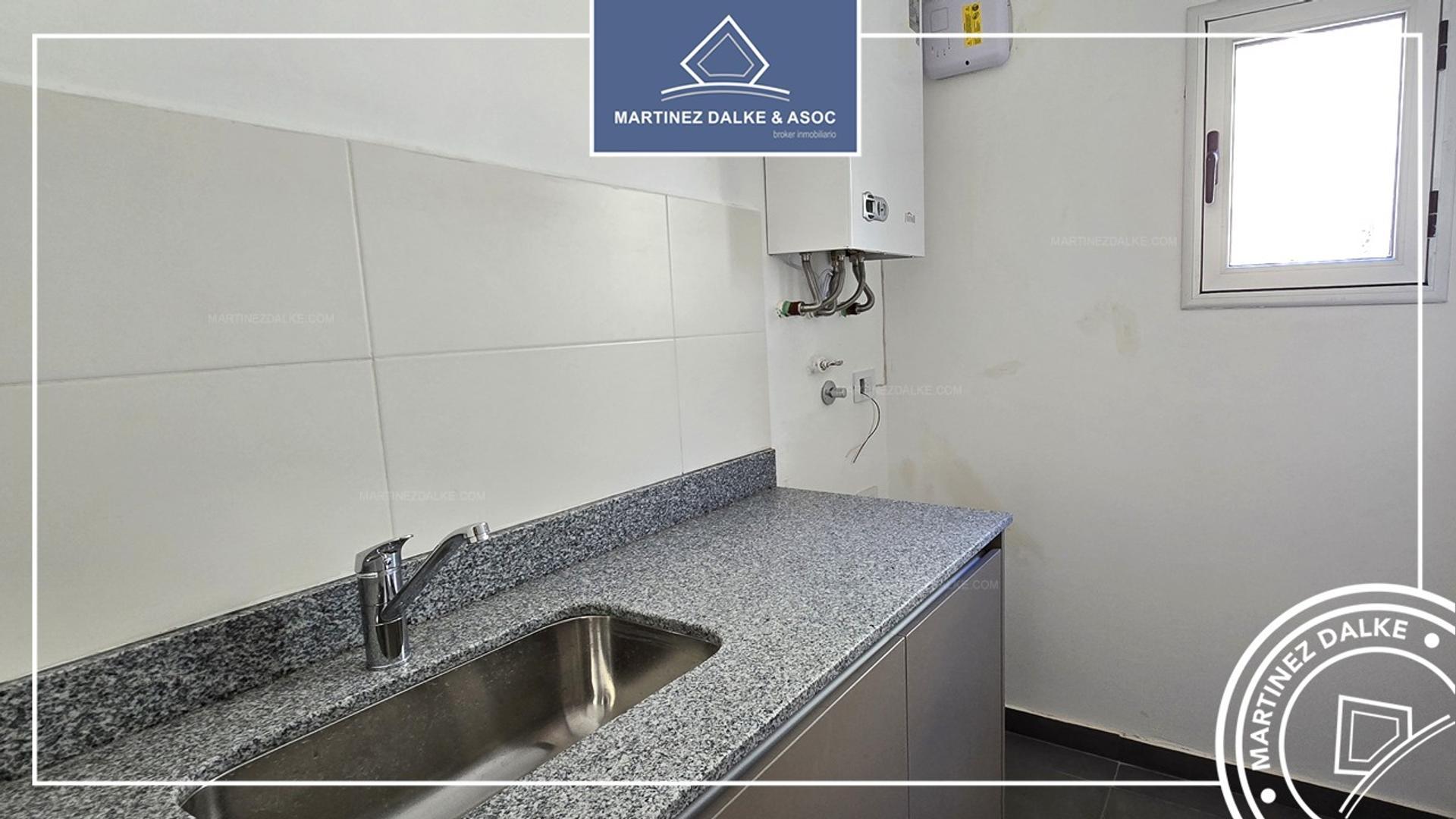 Casa 3 ambientes con 2 baños