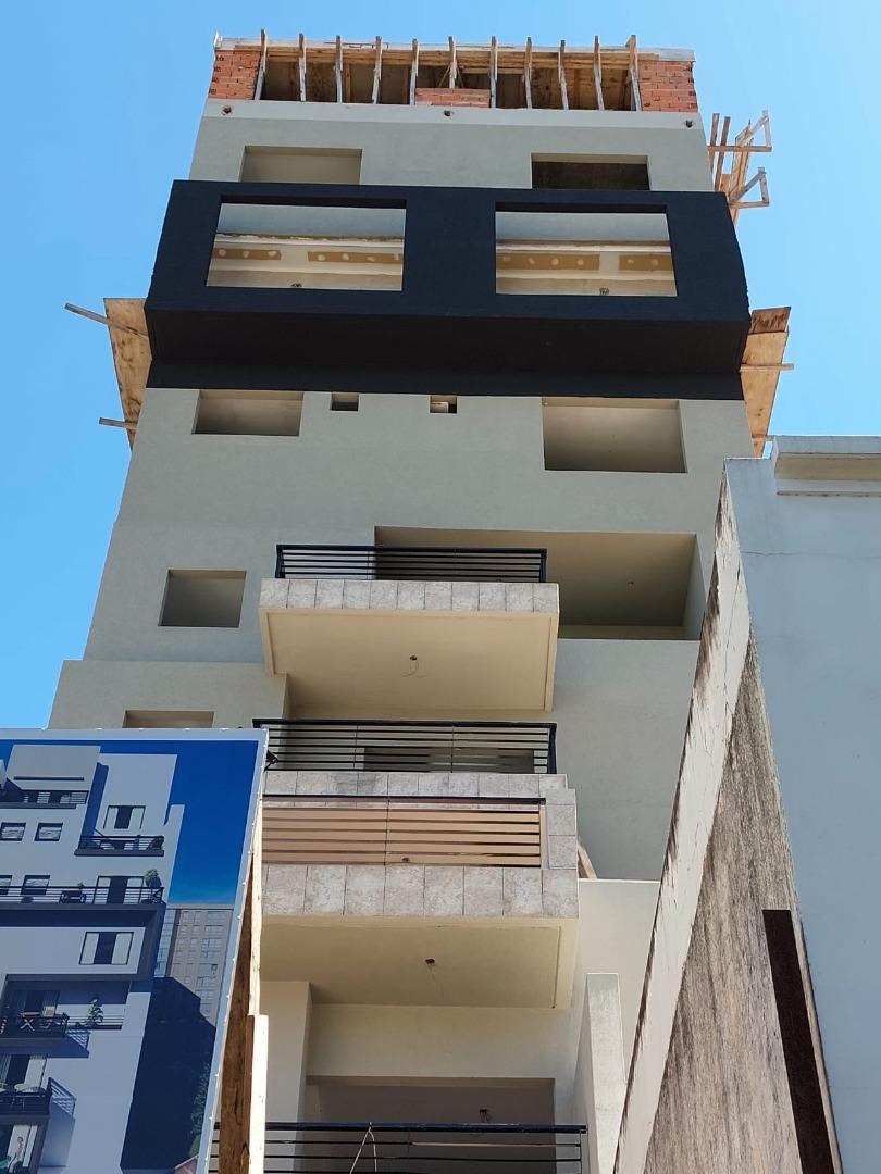 MONOAMBIENTE EN CONSTRUCCION A 200 METROS DE LANUSITA 