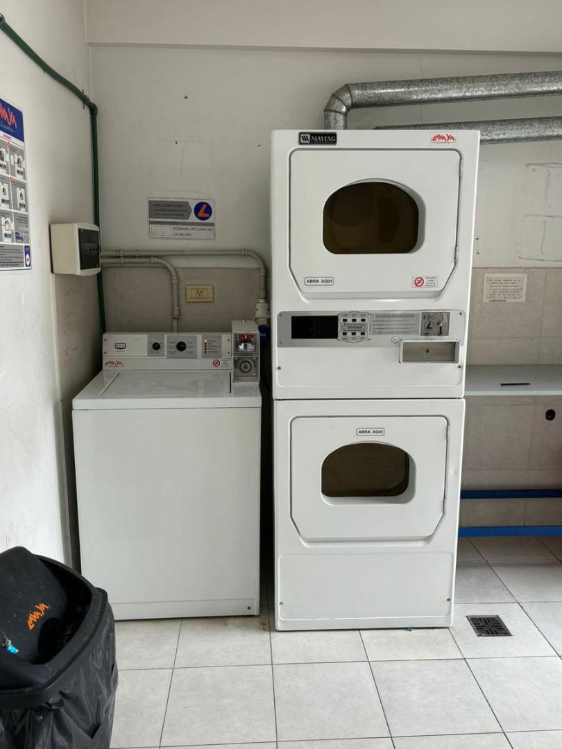 Amplio Monoambiente con Balcón y amenities