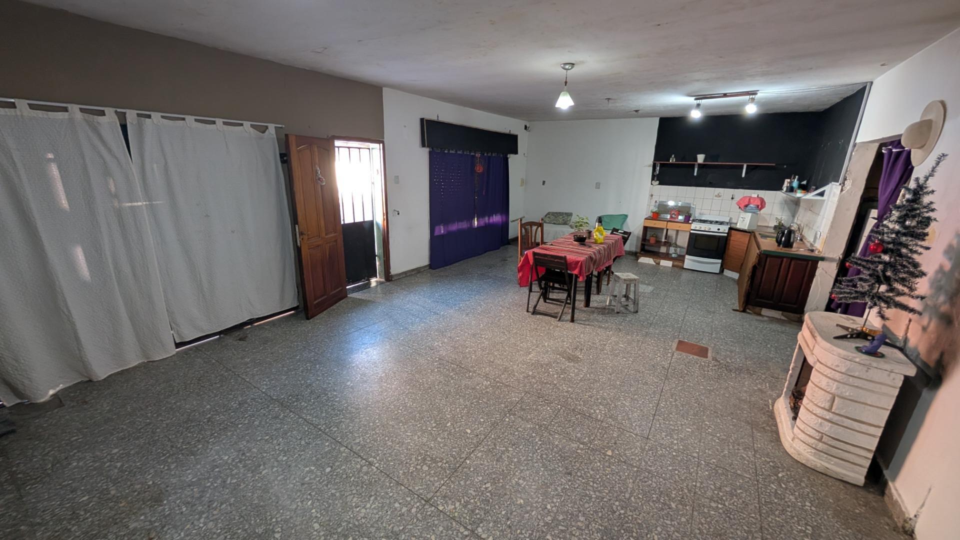 Casa en Venta con 1 cochera