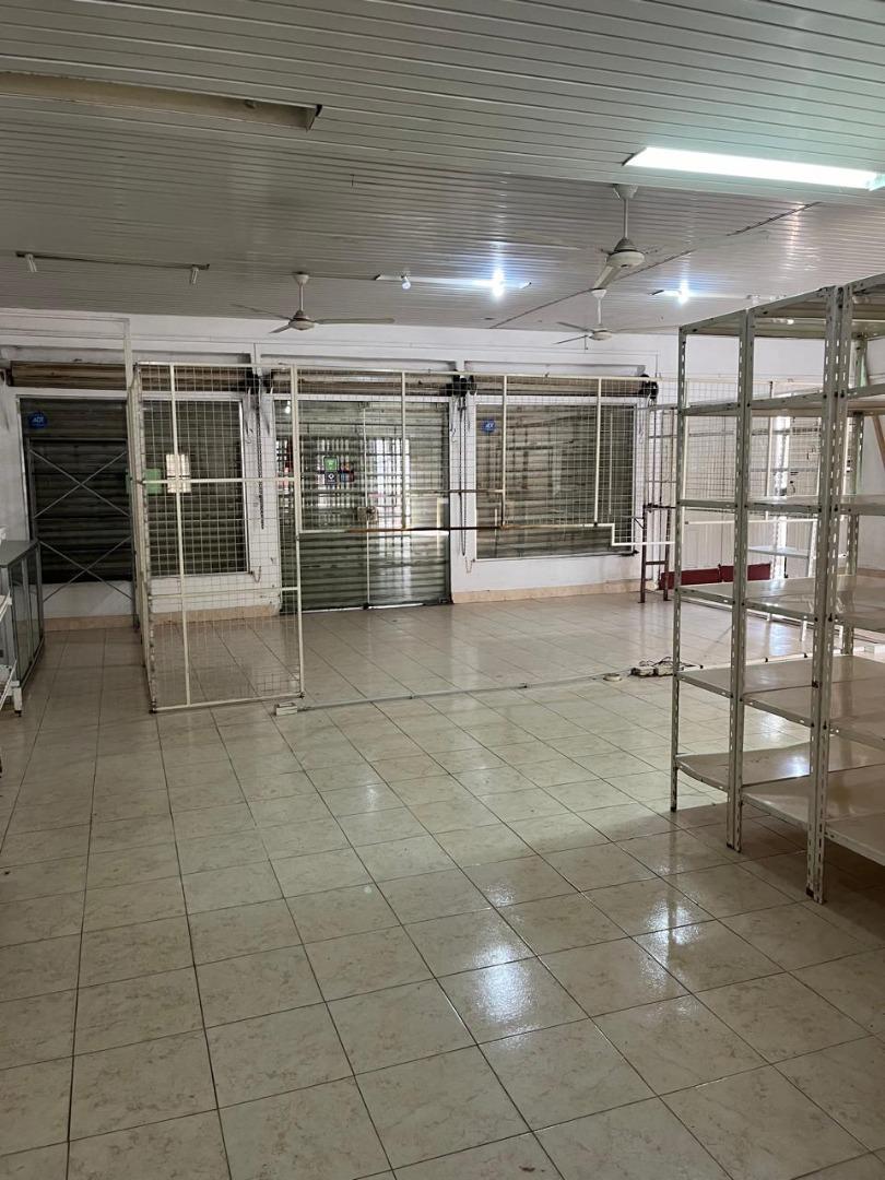 LOCAL EN VENTA EN BARRIO LA ARGENTINA! EXCELENTE OPORTUNIDAD