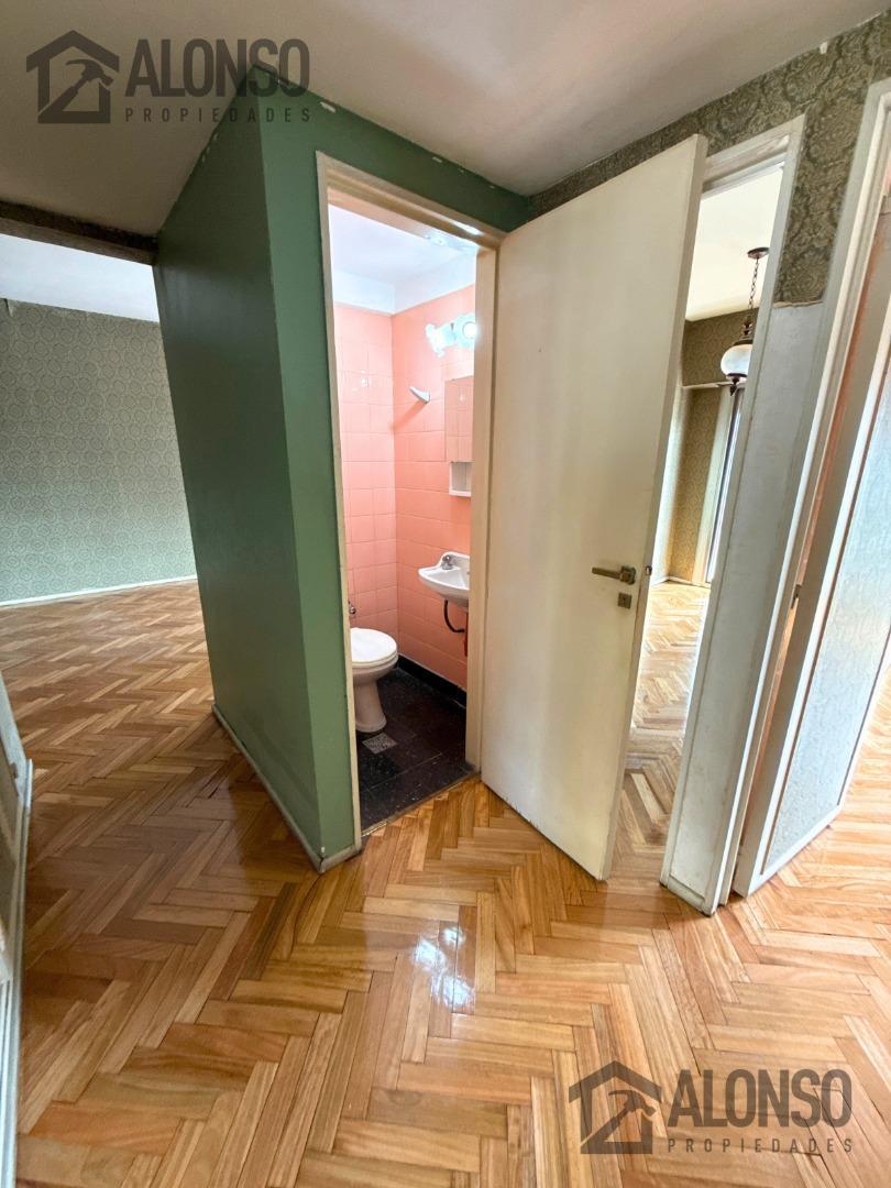 Departamento 4 ambientes con 3 baños