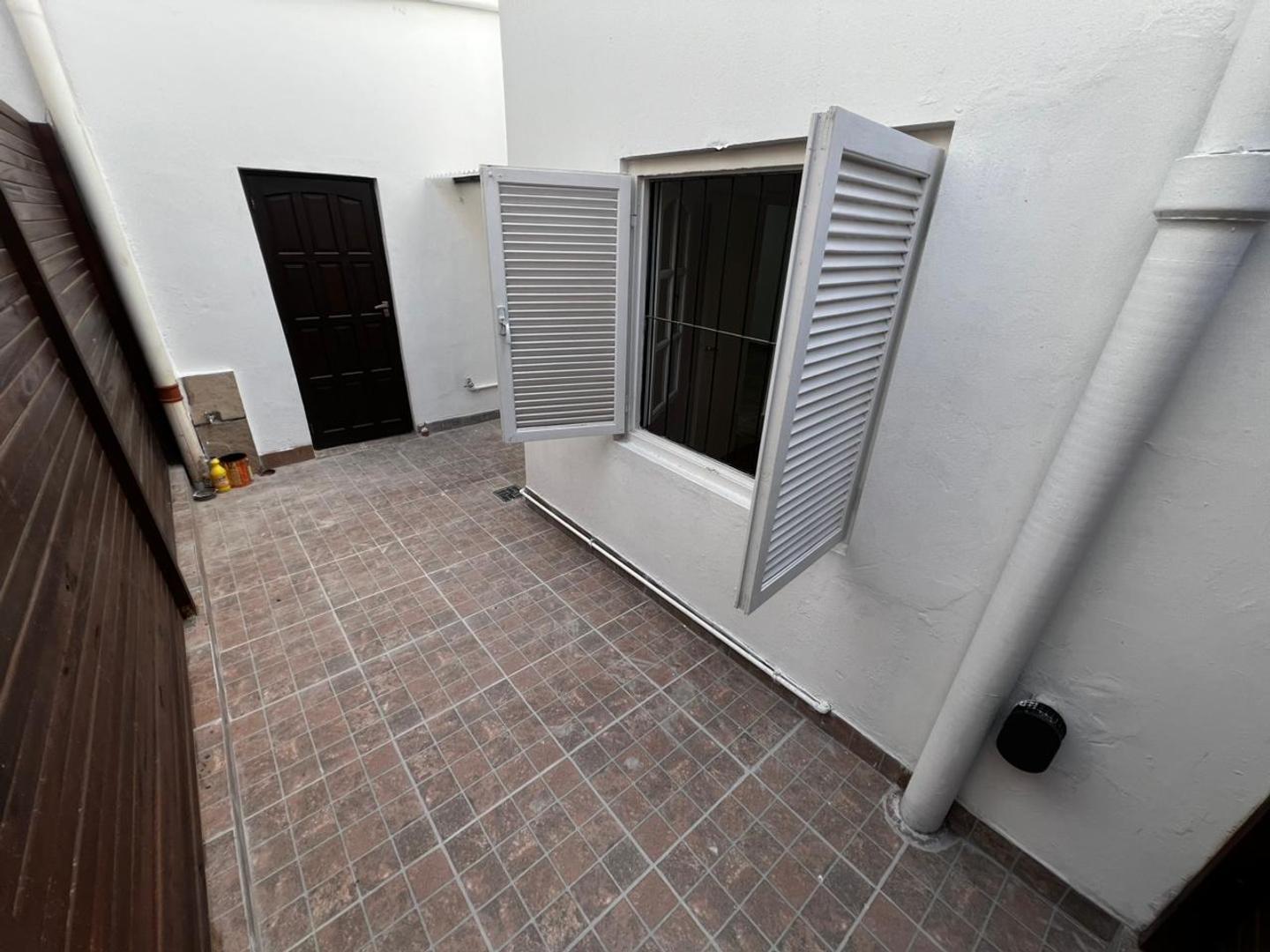 Depto Tipo Casa en Venta con 1 cocheras