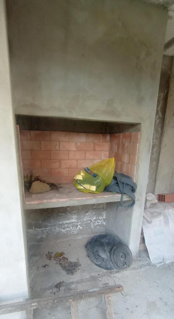 Casa 2 ambientes con 1 baño