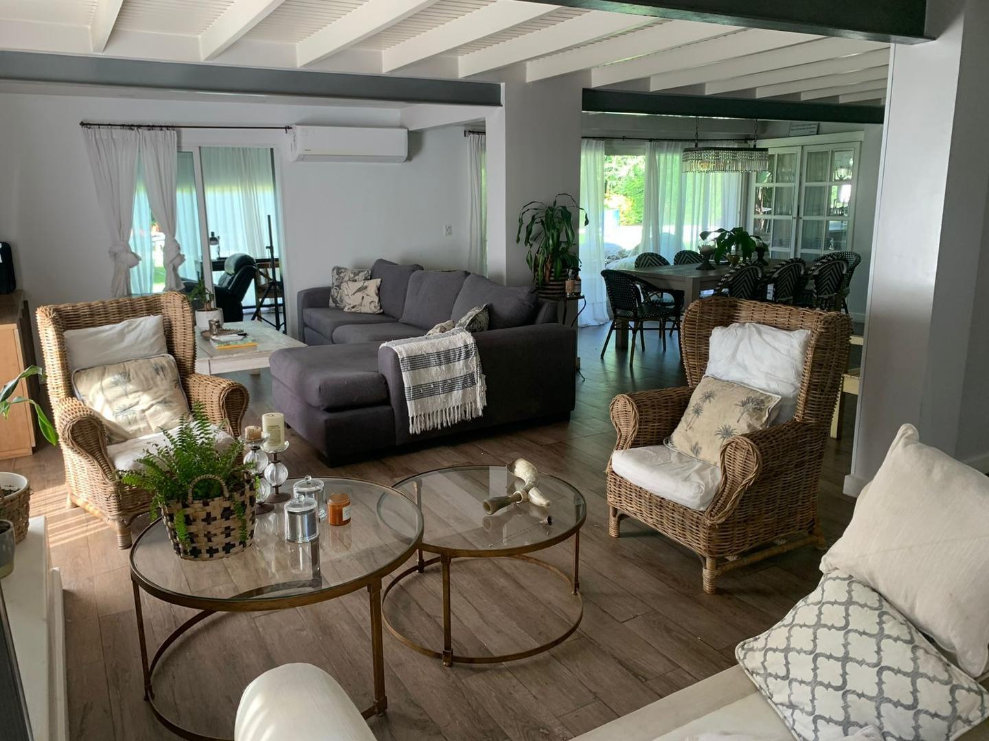 Casa en Venta de 4 dormitorios