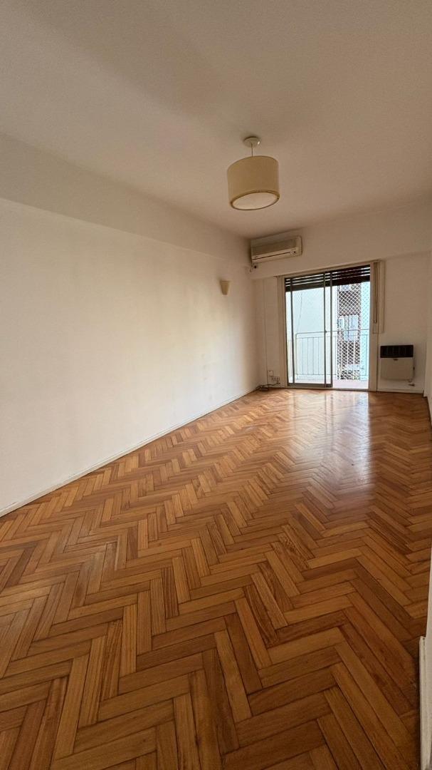 Departamento de 2 ambientes con balcon