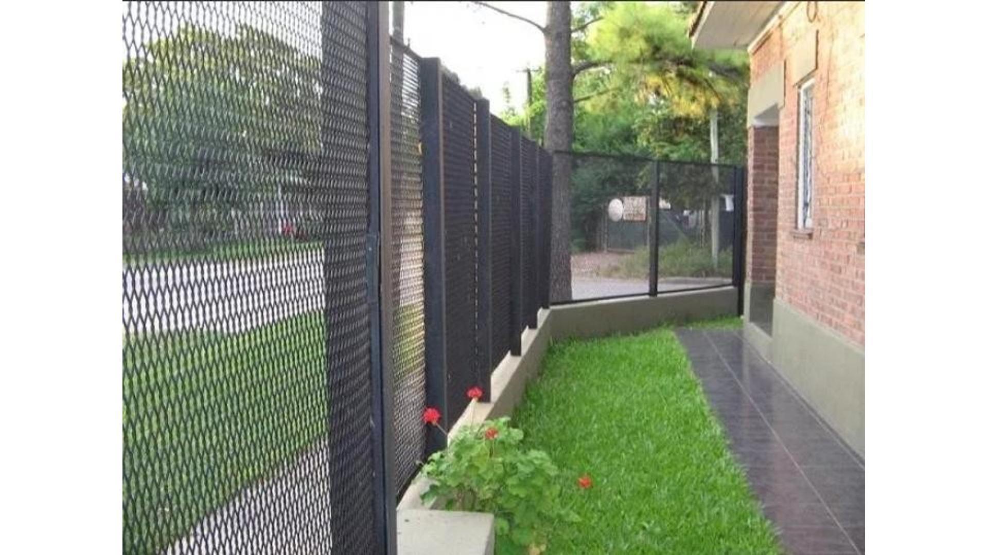 Los Paraisos Y Francisco Moreno Al 900