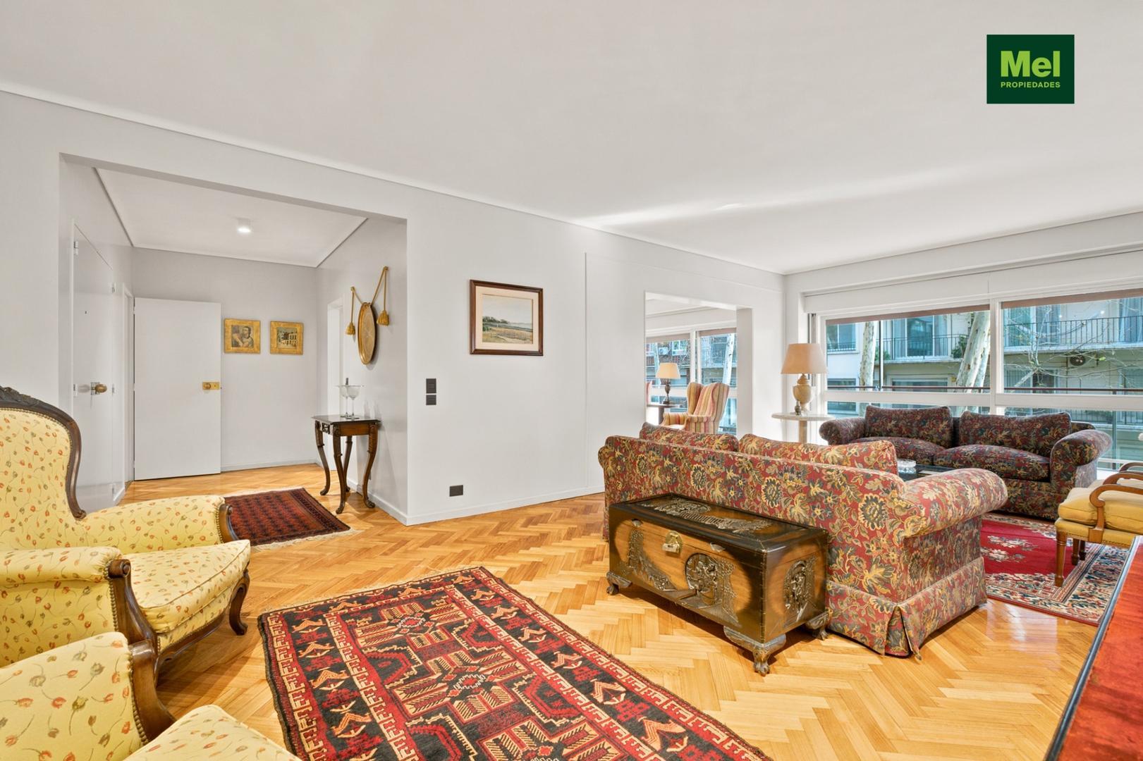 Departamento en Alquiler con 2 cocheras