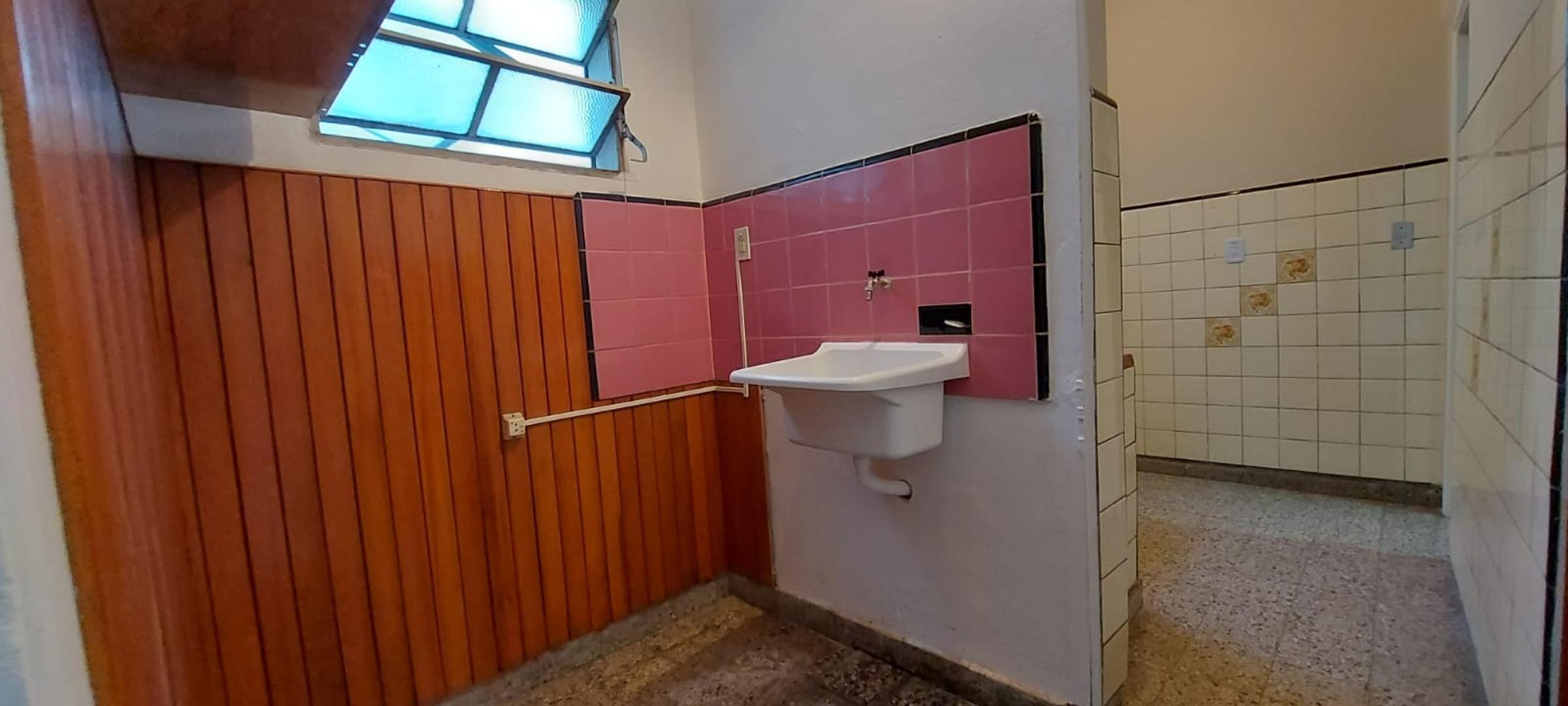 Depto Tipo Casa 3 ambientes con 1 baño