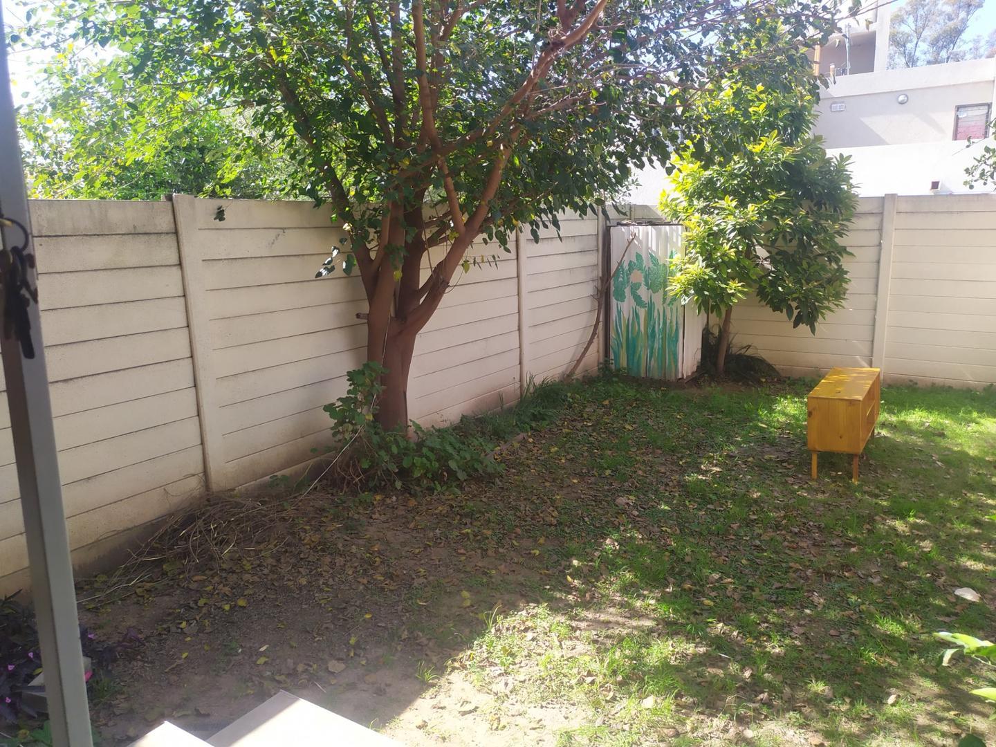 ALQUILER DUPLEX EN VALLE ESCONDIDO 3 DORMITORIOS