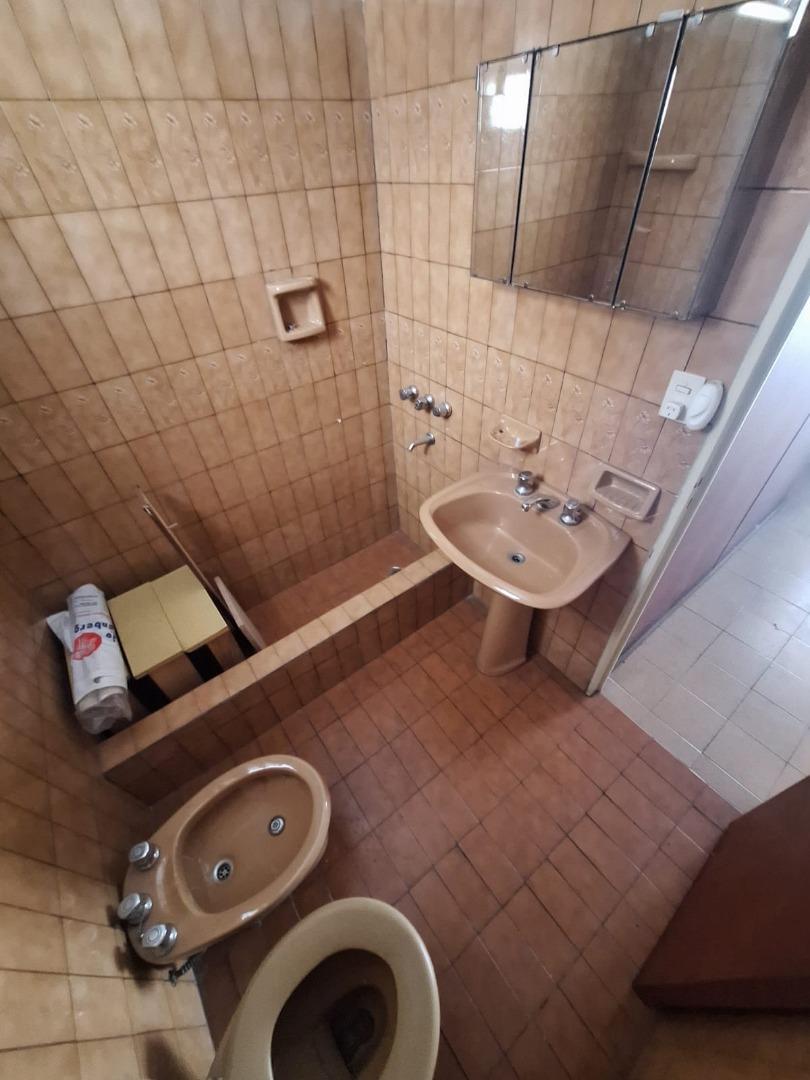 ALQUILER DEPTO UN AMB DIVIDIDO SAN MARTIN CENTRO