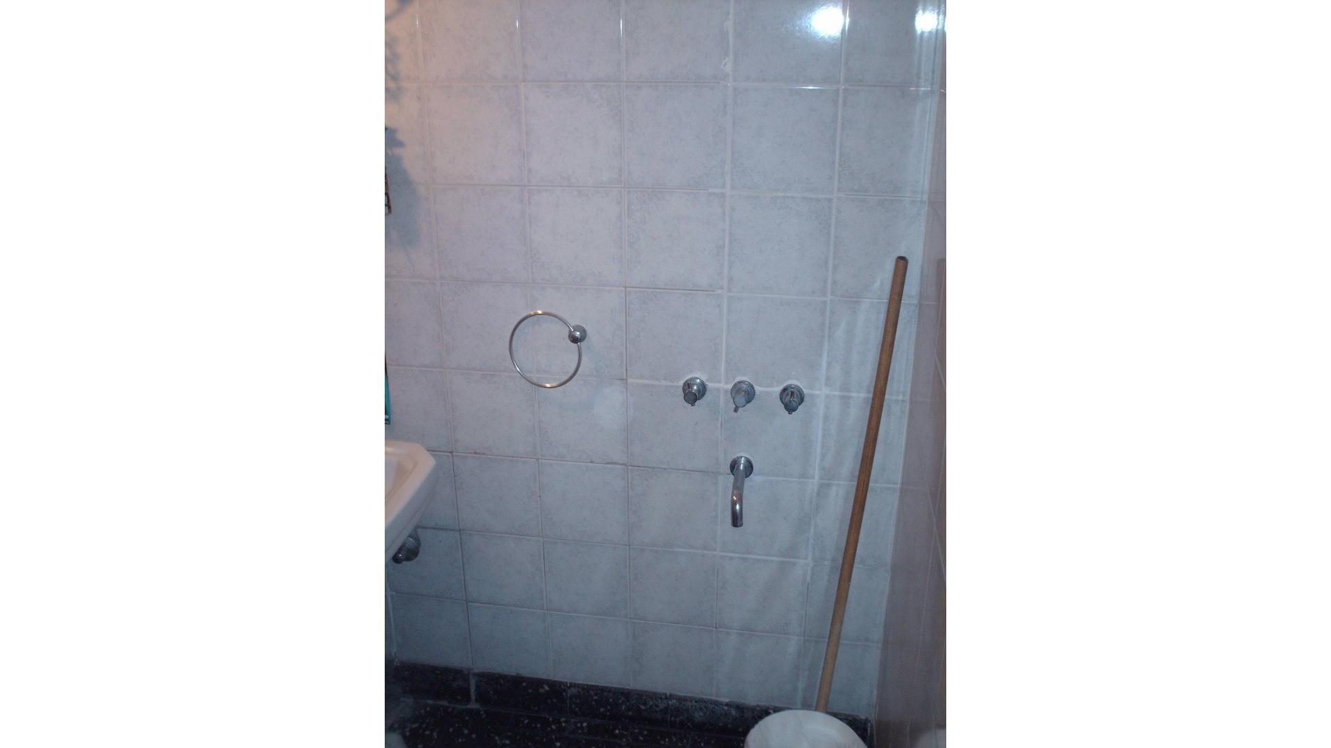 Depto Tipo Casa 3 ambientes con 2 baños