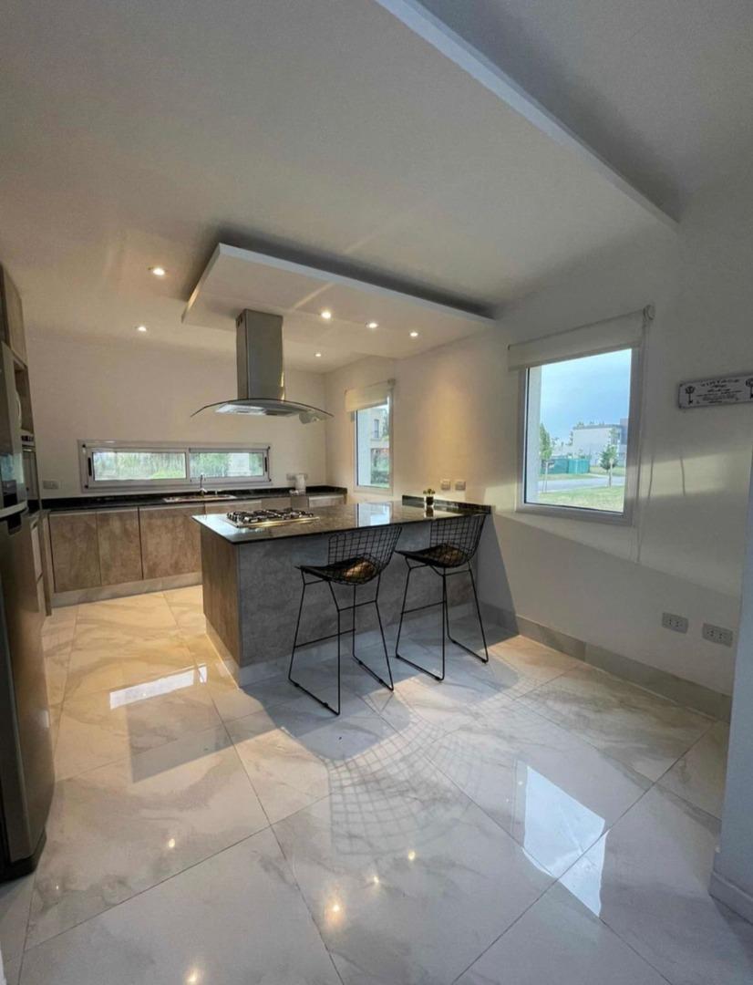 Casa en Venta al Este