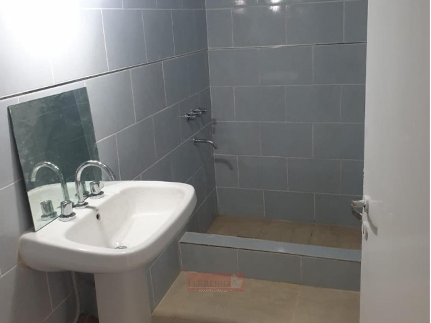 VENTA DE DEPARTAMENTO 3 AMBIENTES CON COCHERA EN JOSÉ C. PAZ