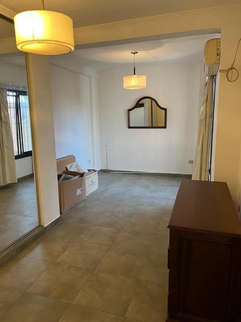 Casa 2 ambientes con 1 baño