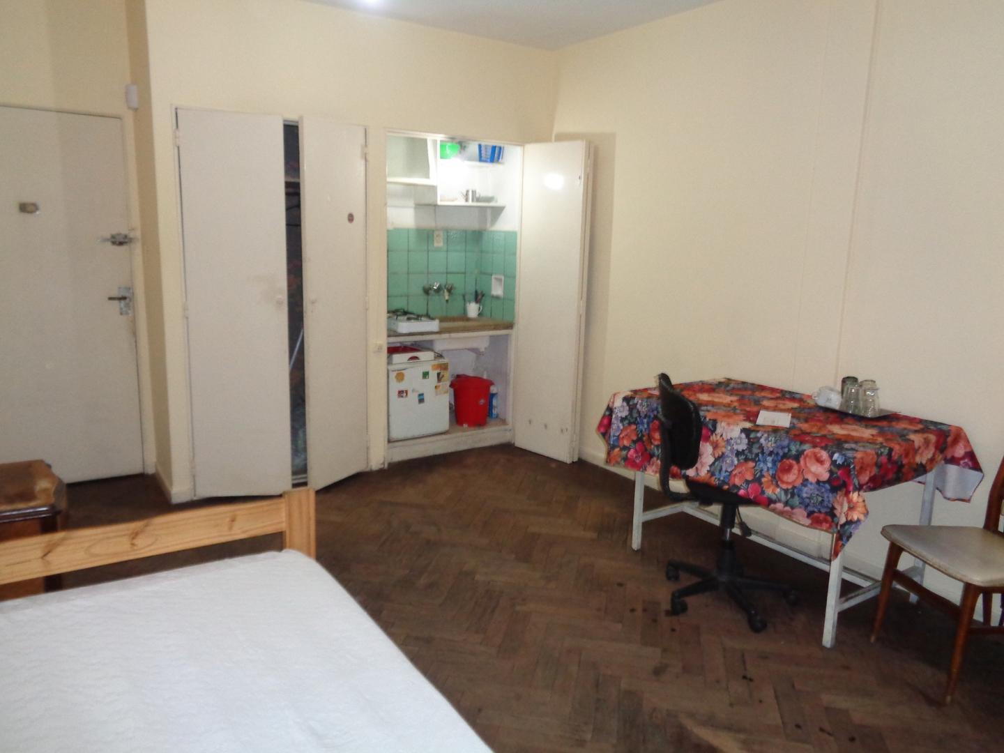 CONGRESO 1 AMBIENTE M/LUMINOSO.BALCON FRANCES