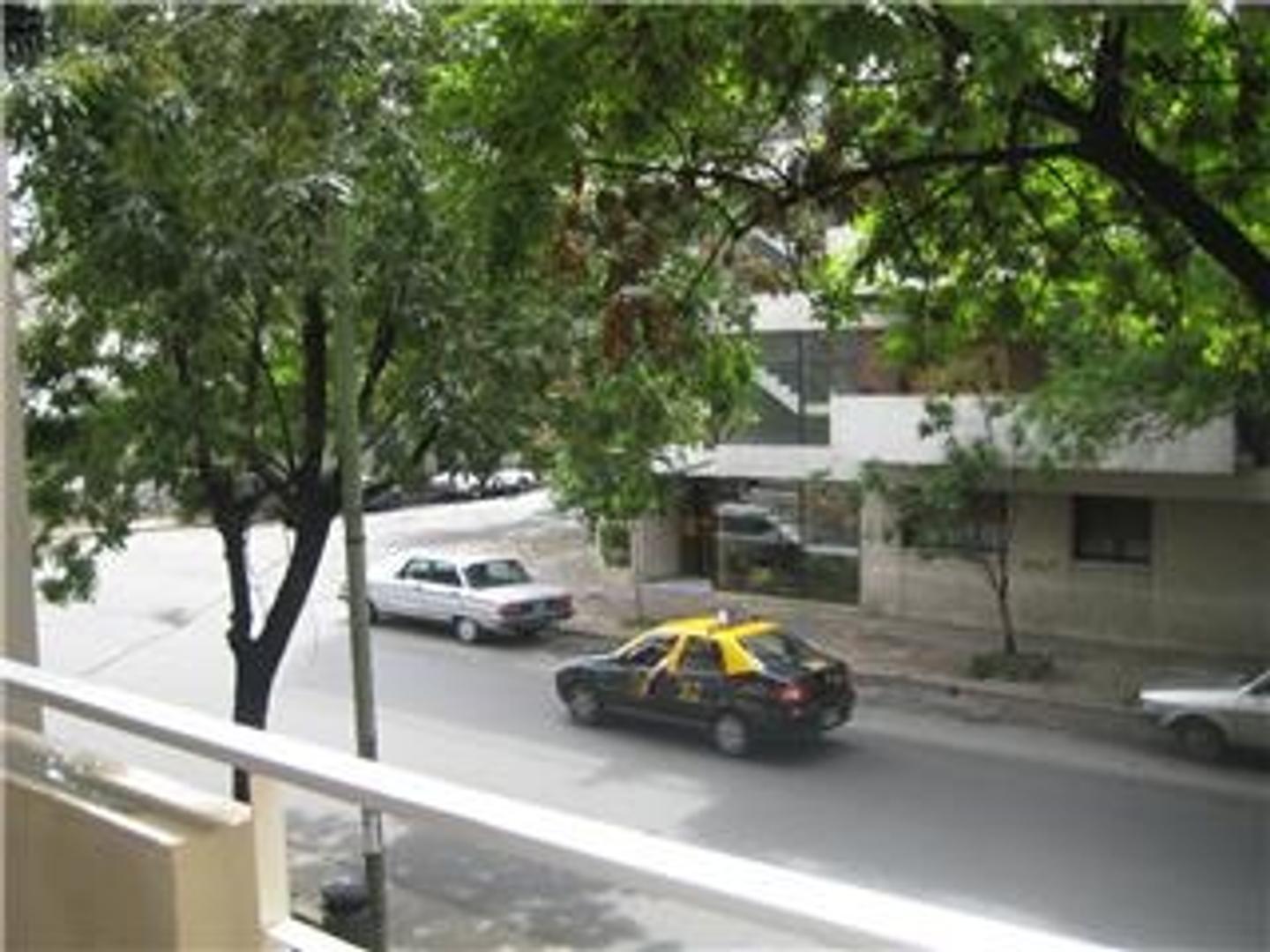 CABALLITO / PARQUE CENTENARIO - 2 AMBIENTES - APTO PROFESION