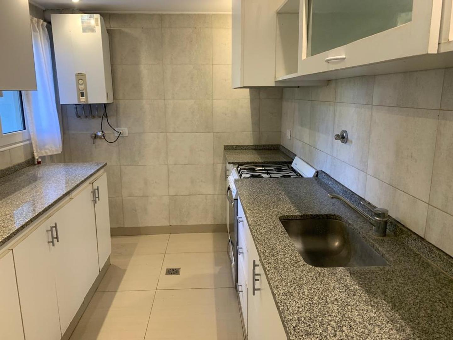 Departamento 3 ambientes con 2 baños