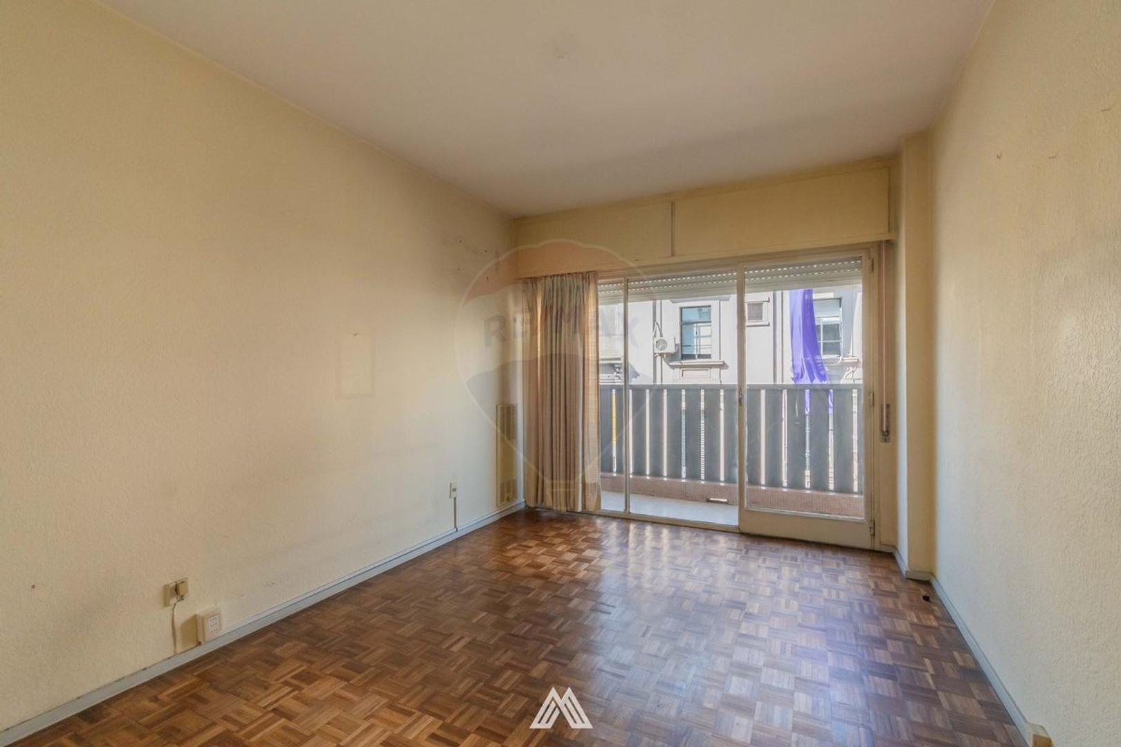 Venta Apartamento 3 dormitorios con balcón Centro