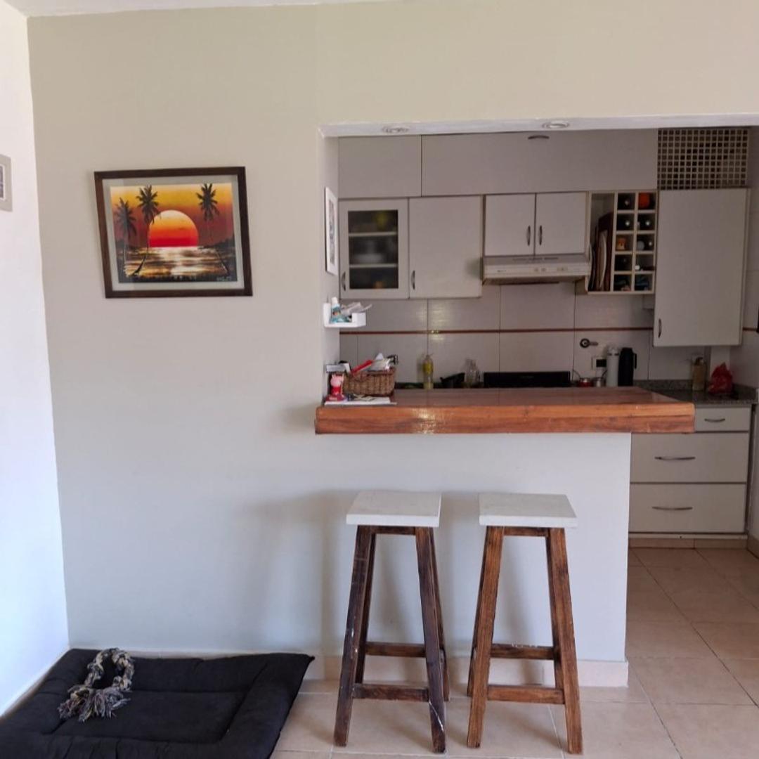 Avenida Italia 600, Piso 2