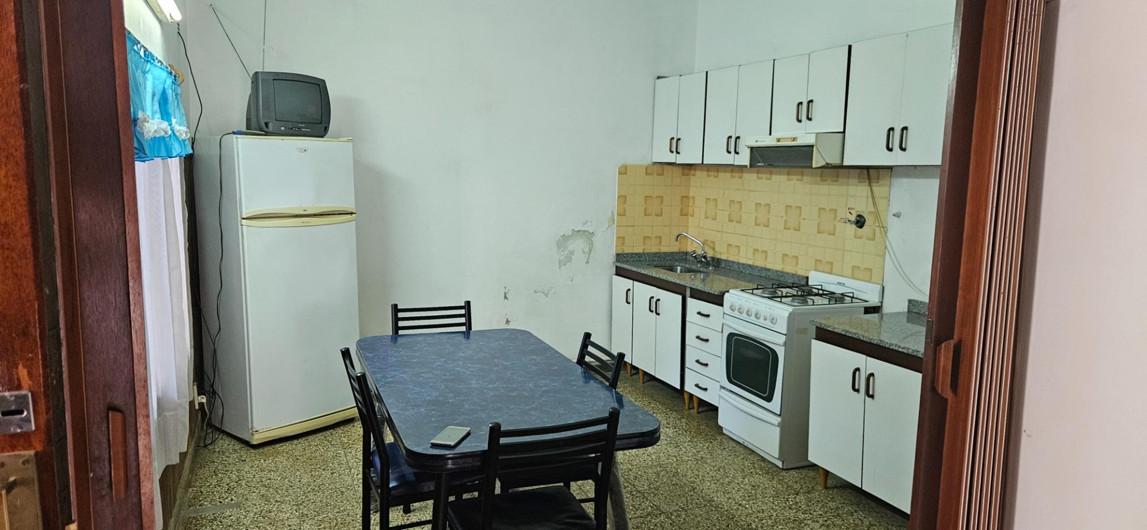 Depto Tipo Casa 4 ambientes con 2 baños