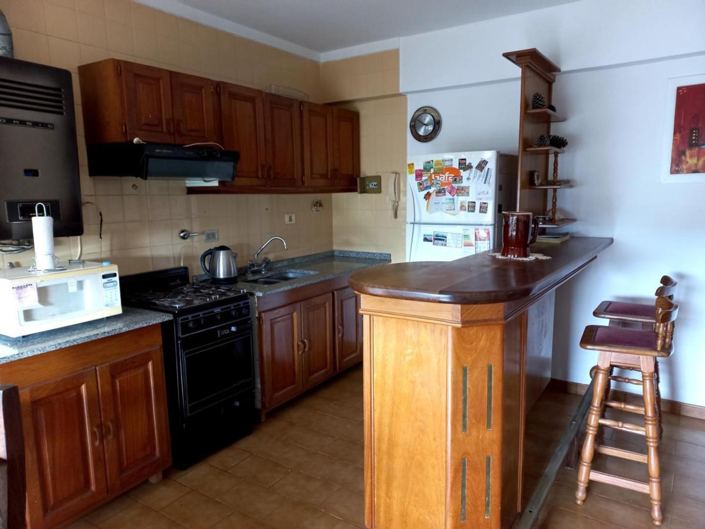 Paseo 119 200, Piso 1