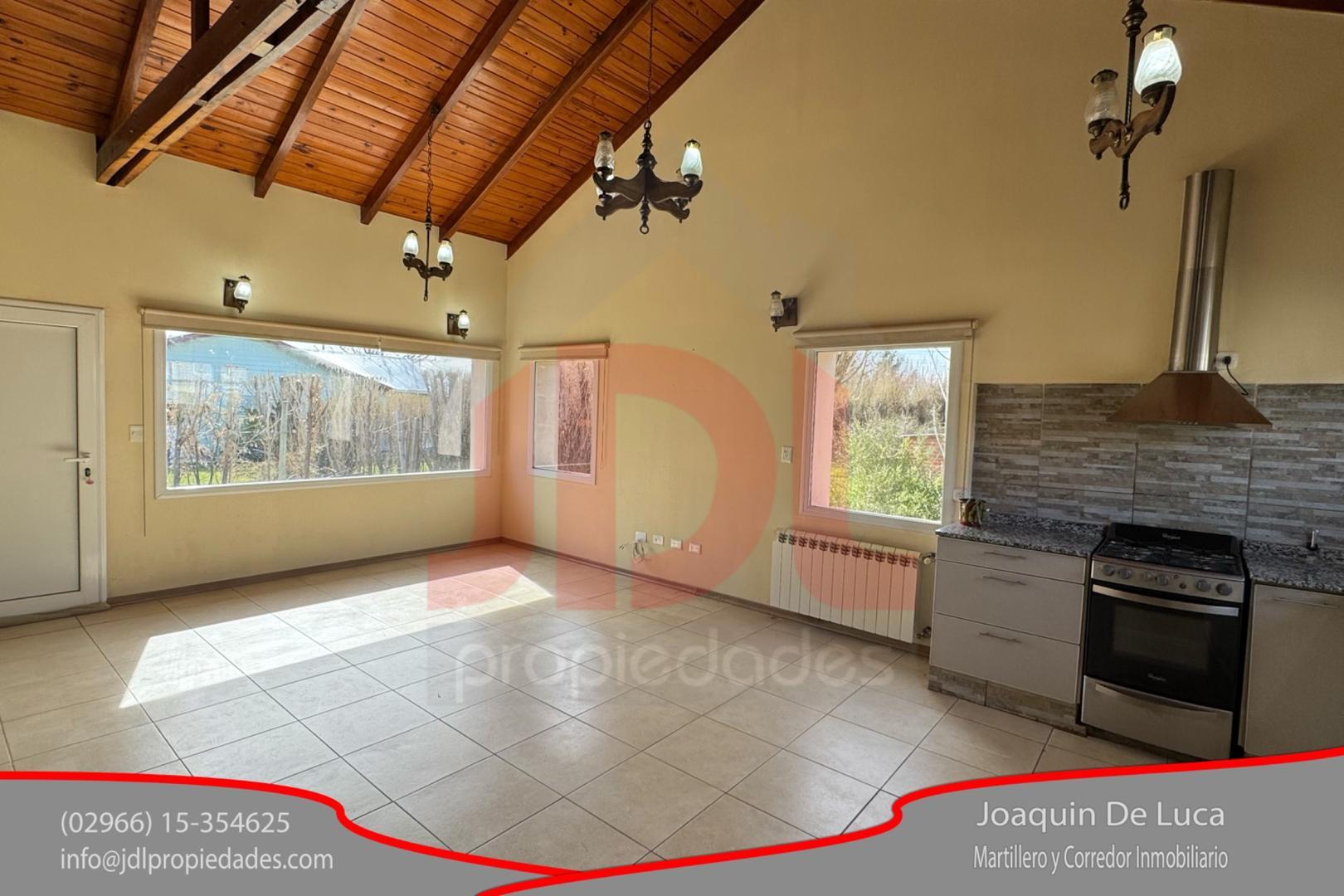 Casa en Venta con 1 cochera