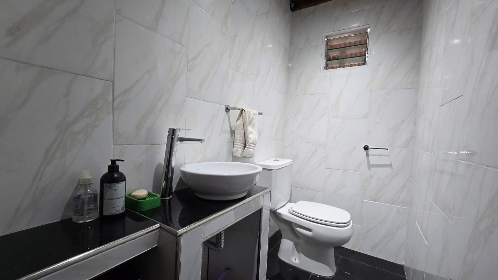 Casa americana venta 3 ambientes deposito Ituzaingo Norte