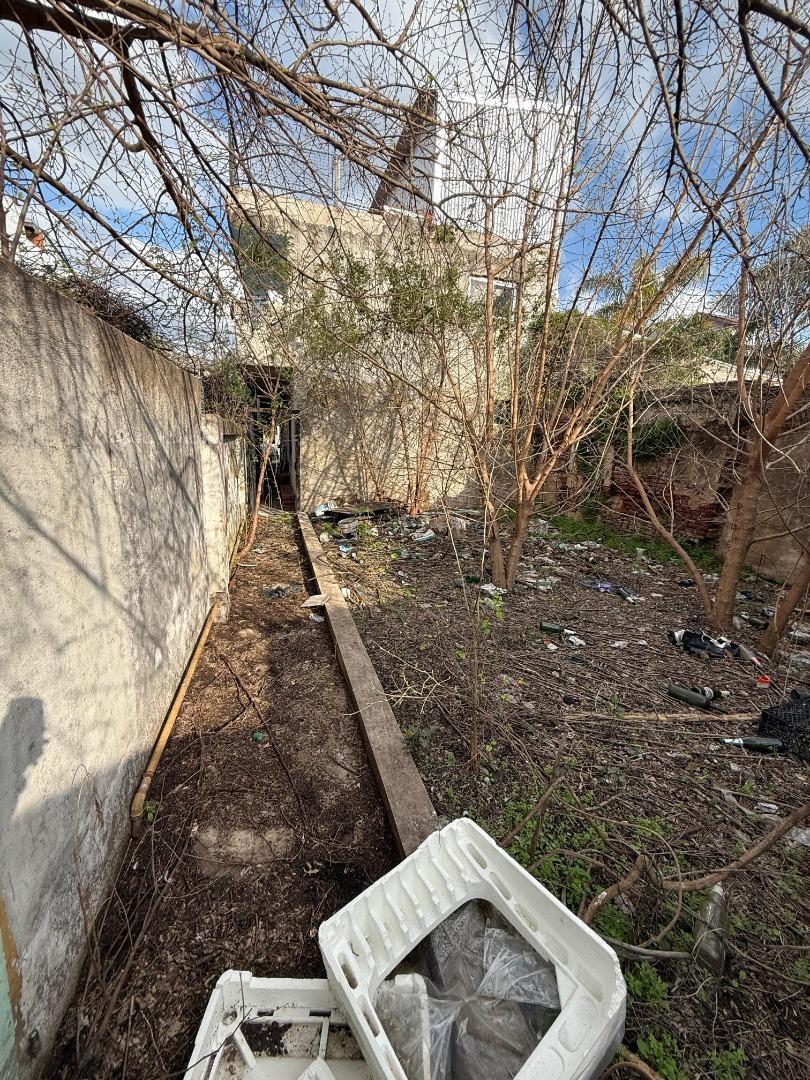 Depto Tipo Casa 2 ambientes con 1 baño